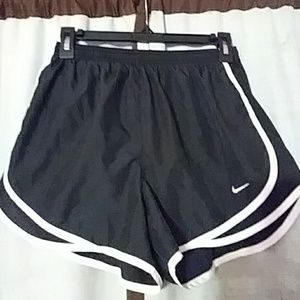 NIKE DRI-FIT SHORTS